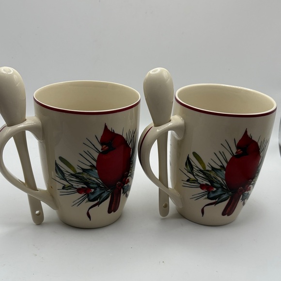 2 Lenox “Winter Greeting’s” Cocoa Mugs With Spoons - Picture 7 of 8